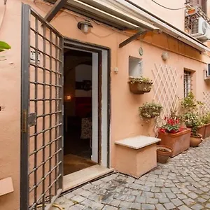  Apartamento Independent With Garden Heart Of Trastevere John Cabot